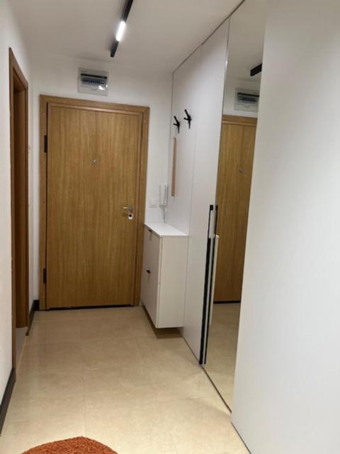 בלאגובגראד Hotel Kardinal מראה חיצוני תמונה