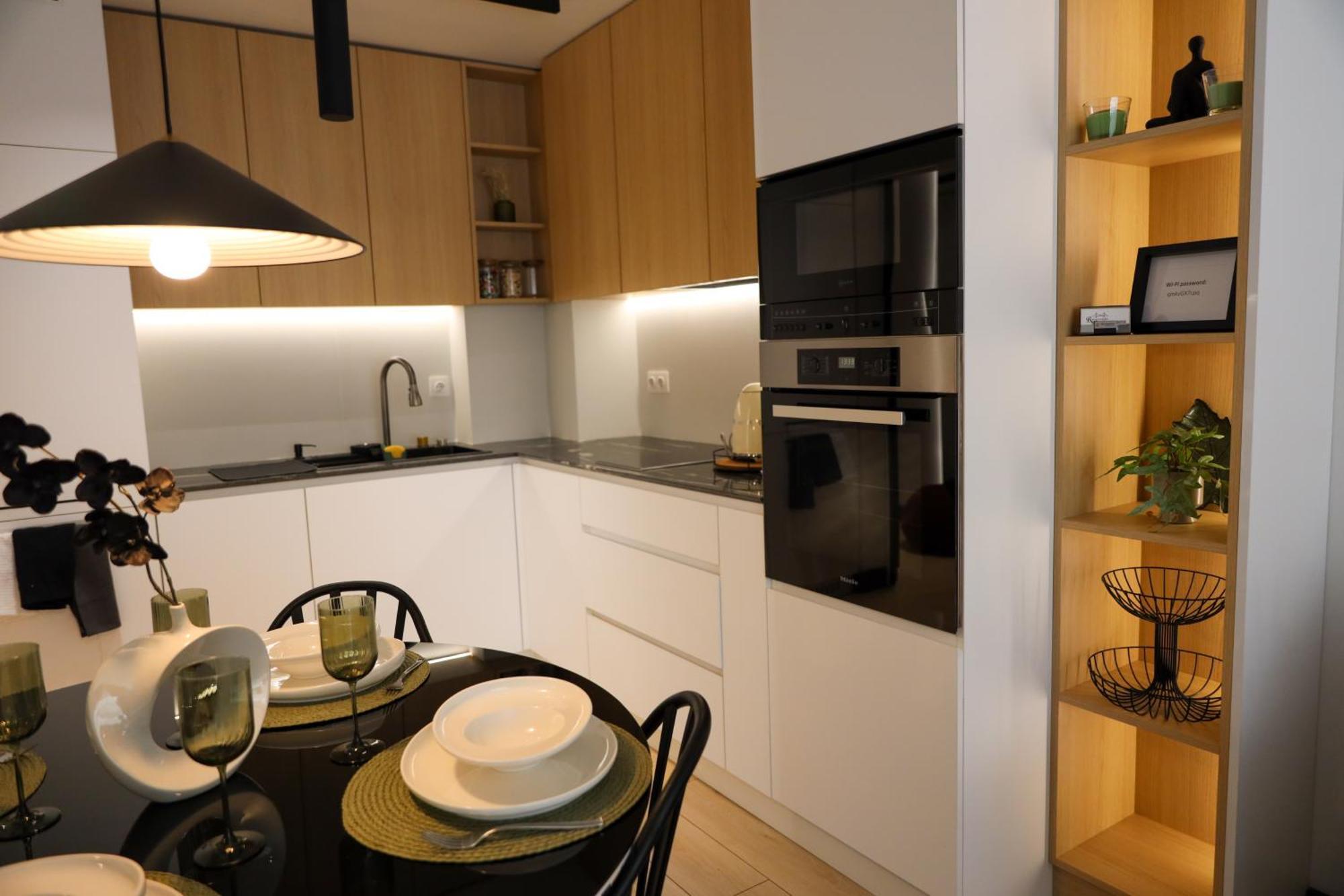 בלאגובגראד Hotel Kardinal מראה חיצוני תמונה