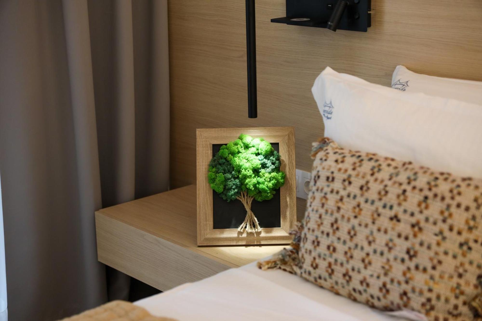 בלאגובגראד Hotel Kardinal מראה חיצוני תמונה